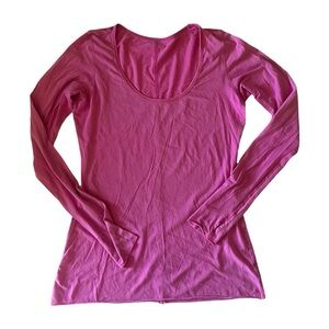 Lululemon Vibrant Pink Long Sleeve Shirt With Thumbholes Size 6⭐️